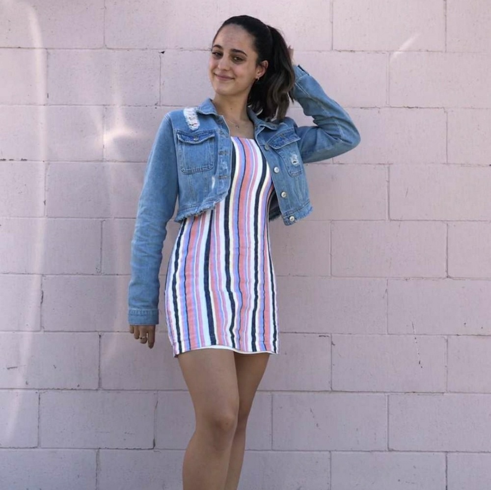 Meet your Posher, Ella